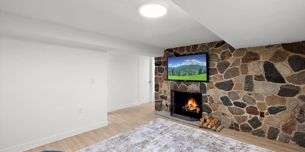 A Living Room With A Fireplace