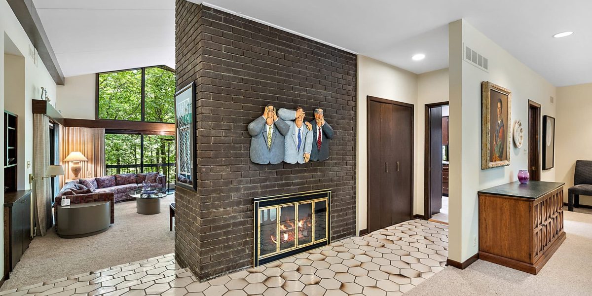 2 Sided Fireplace